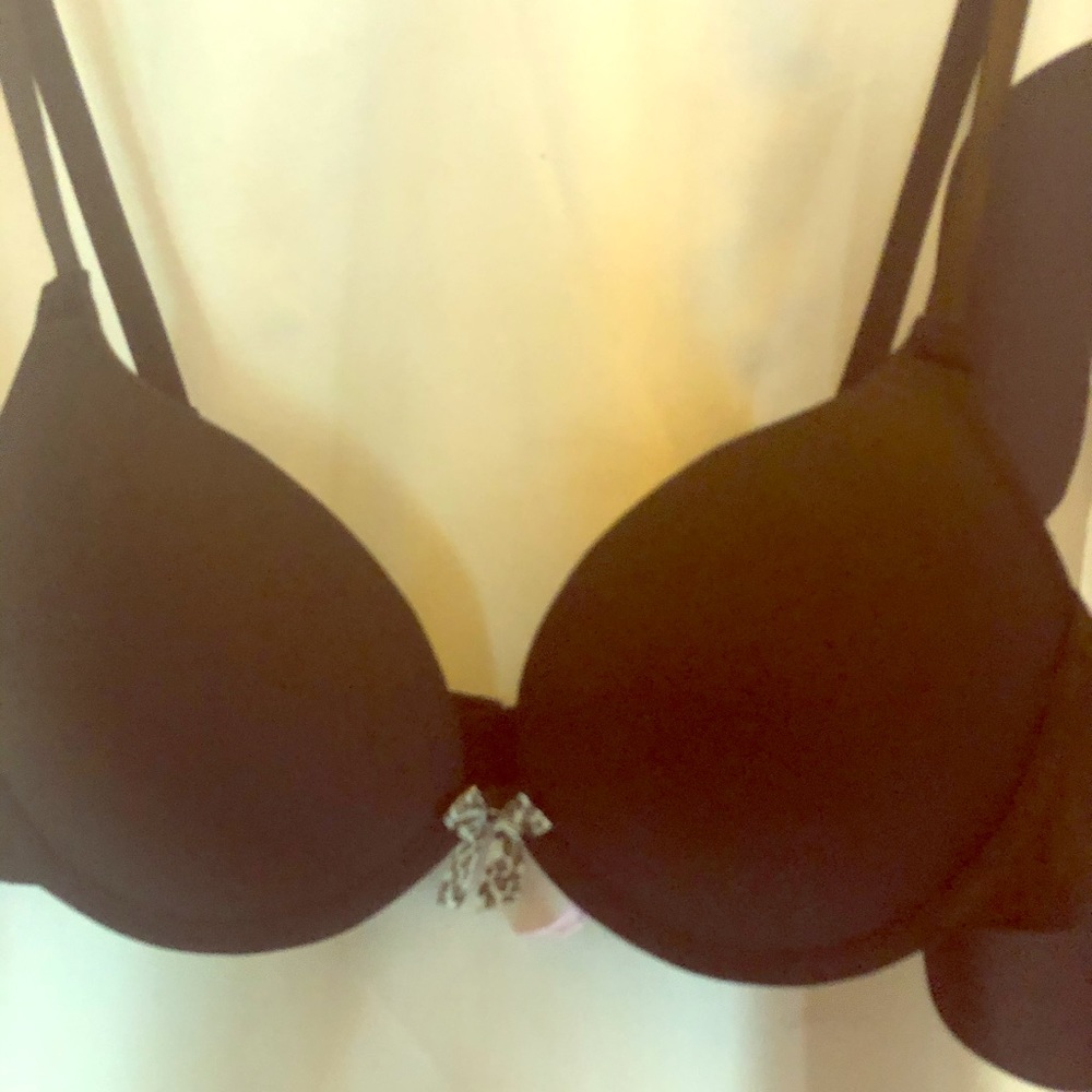 Native intimates NWOT Size 34B Black Padded Bra